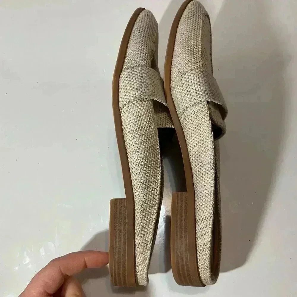 Universal thread slip on flats pointed toe used in good condition size 9.5-10 - Picture 7 of 7